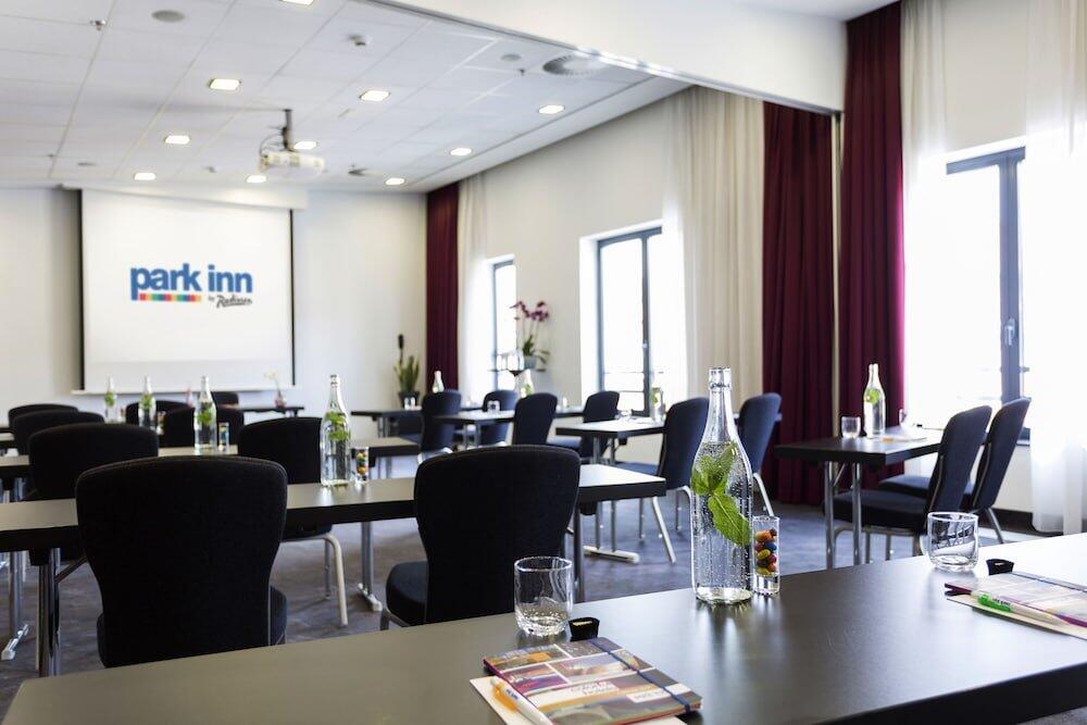 Foto general de Hotel Park Inn by Radisson Leuven