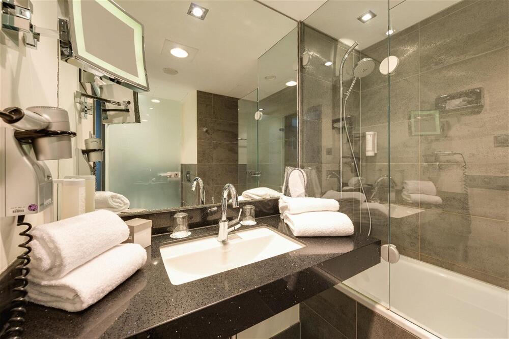 Foto del baño de Novina Hotel Wöhrdersee Nürnberg City