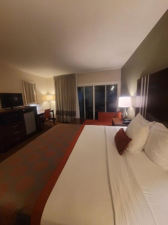 Foto de una habitación de Hotel Ramada by Wyndham Sacramento