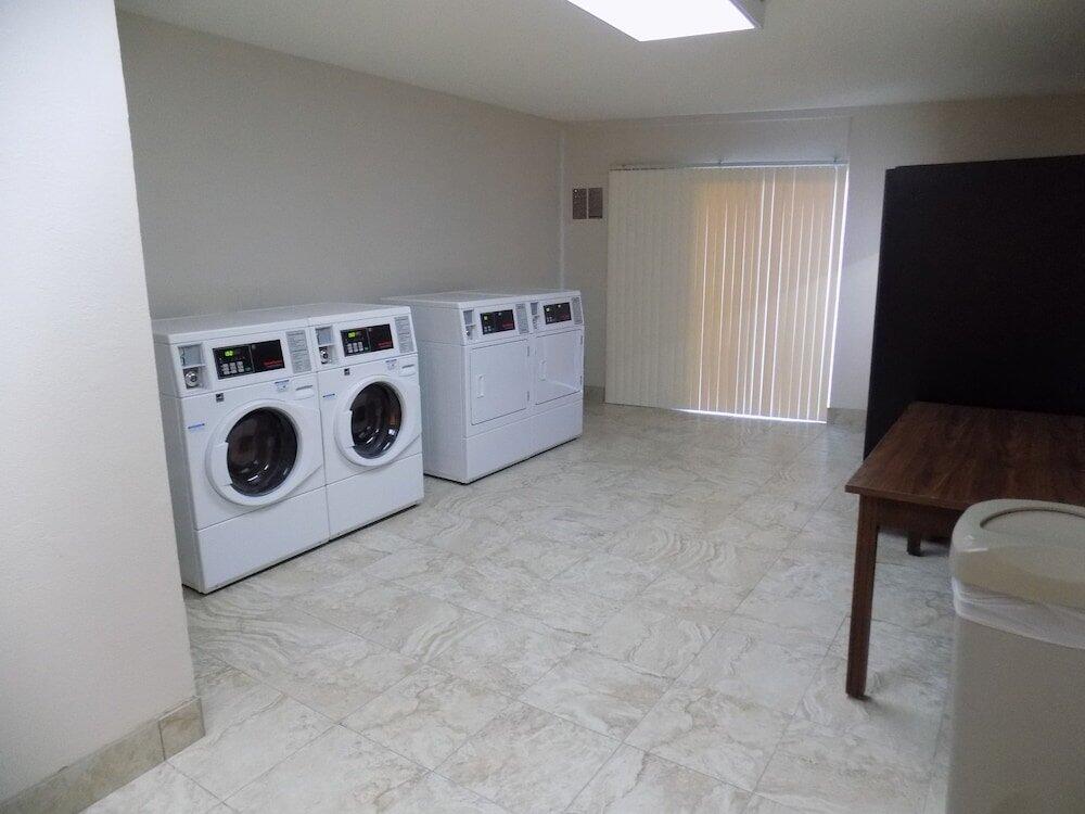 Foto de los servicios de Hotel Ramada by Wyndham Sacramento