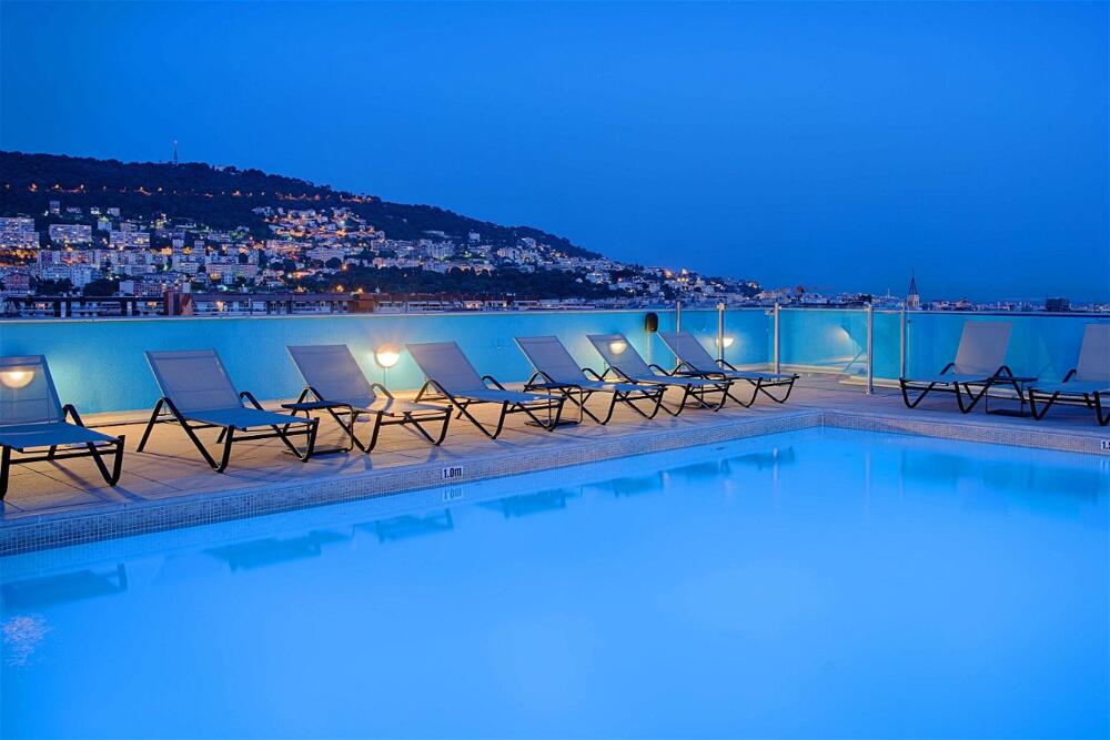 Foto de los servicios de Hotel NH Nice