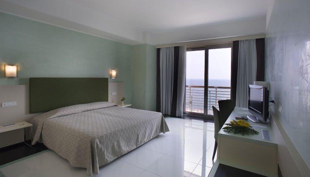 Foto de una habitación de Grand Hotel Salerno
