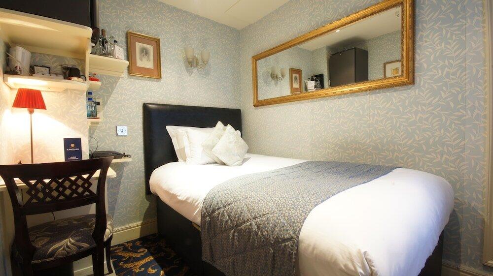 Foto de una habitación de The Leonard Hotel