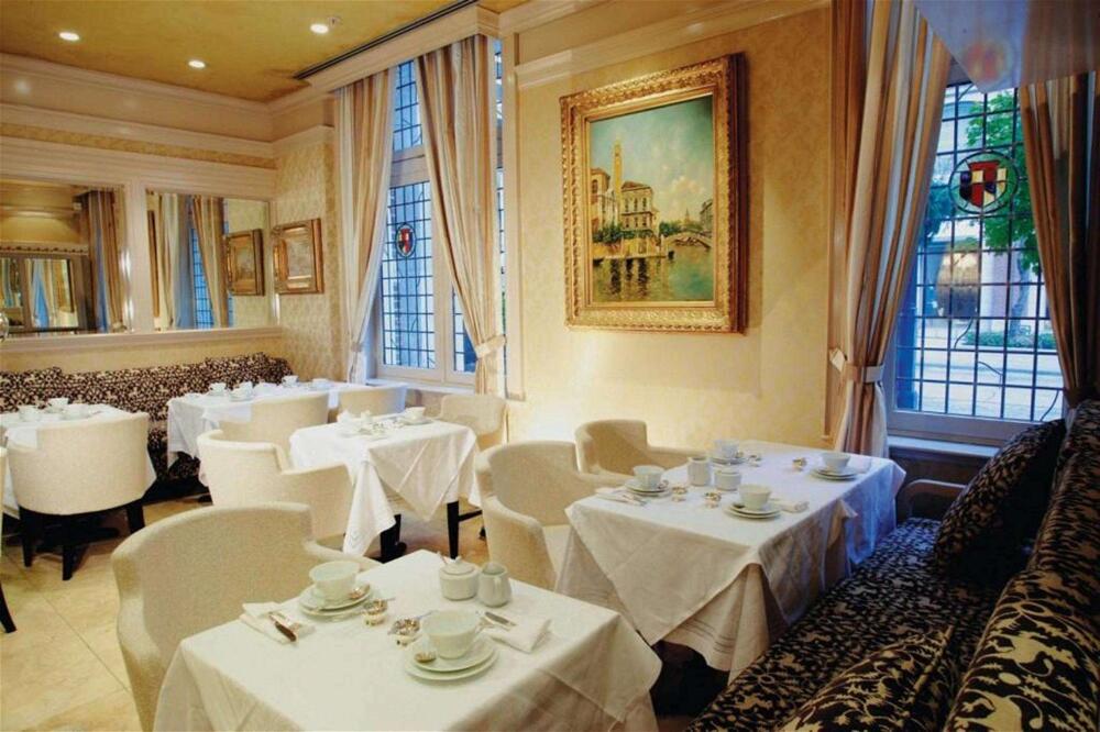 Photo – St. James&amp;#039; Court, A Taj Hotel, London