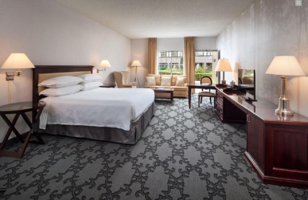 Foto de una habitación de Anaheim Majestic Garden Hotel