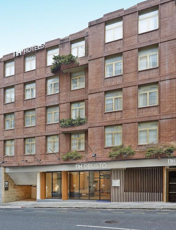 Foto del exterior de Hotel NH Bilbao Deusto