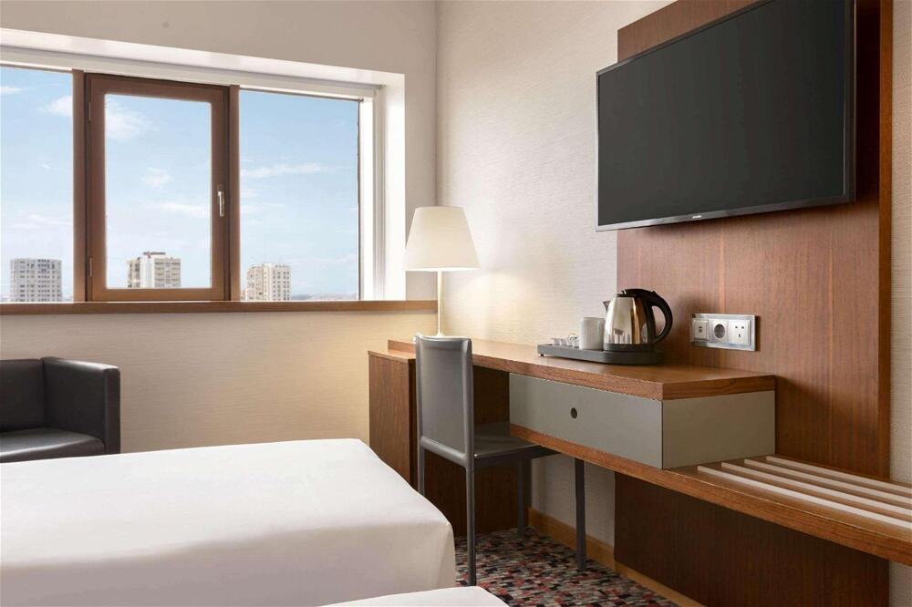 Foto de una habitación de Hotel Ramada by Wyndham Lisbon