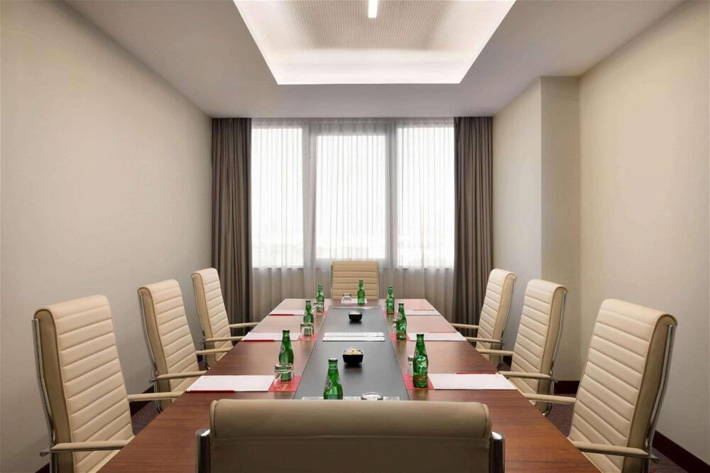 Foto general de Hotel Ramada by Wyndham Lisbon