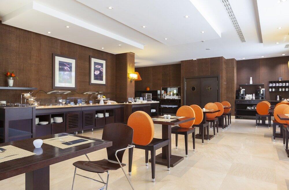 Foto de restauración de Hotel SB Express Madrid Norte