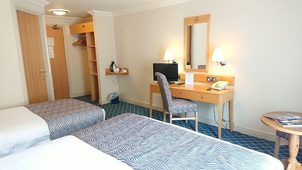 Foto de una habitación de The Queens Hotel