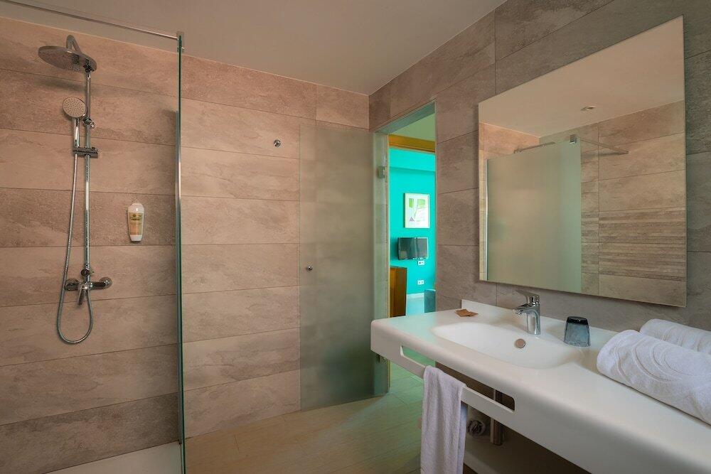 Foto del baño de Apartamentos Cordial Mogán Valle