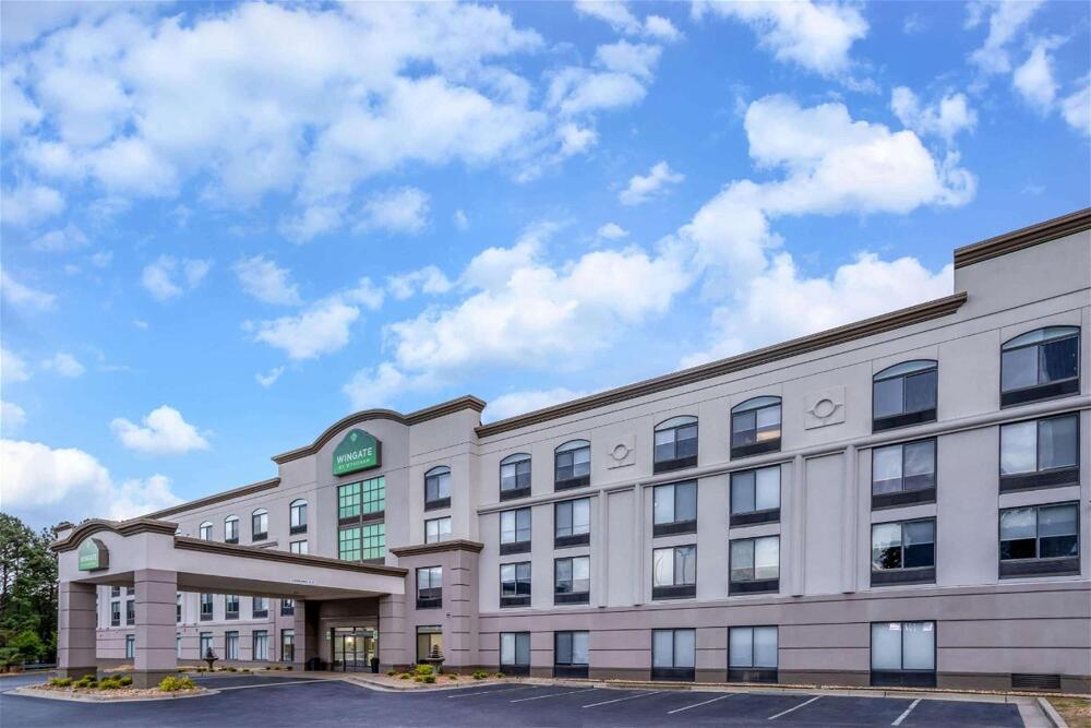 Foto del exterior de Hotel Wingate by Wyndham Atlanta Galleria/Ballpark