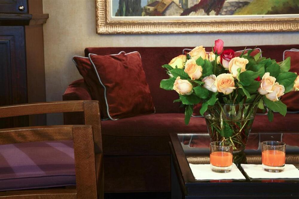 Foto de los servicios de Hotel De La Jatte