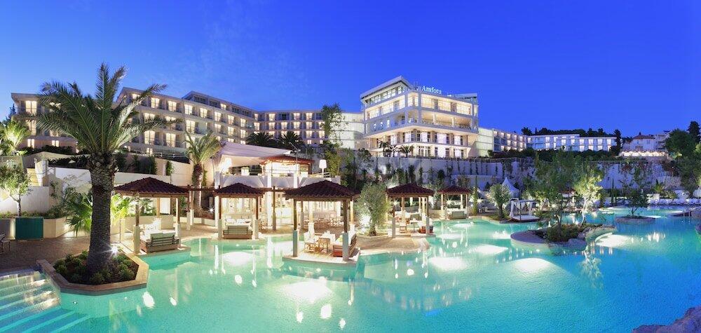 Foto del exterior de Hotel Amfora Hvar Grand Beach Resort