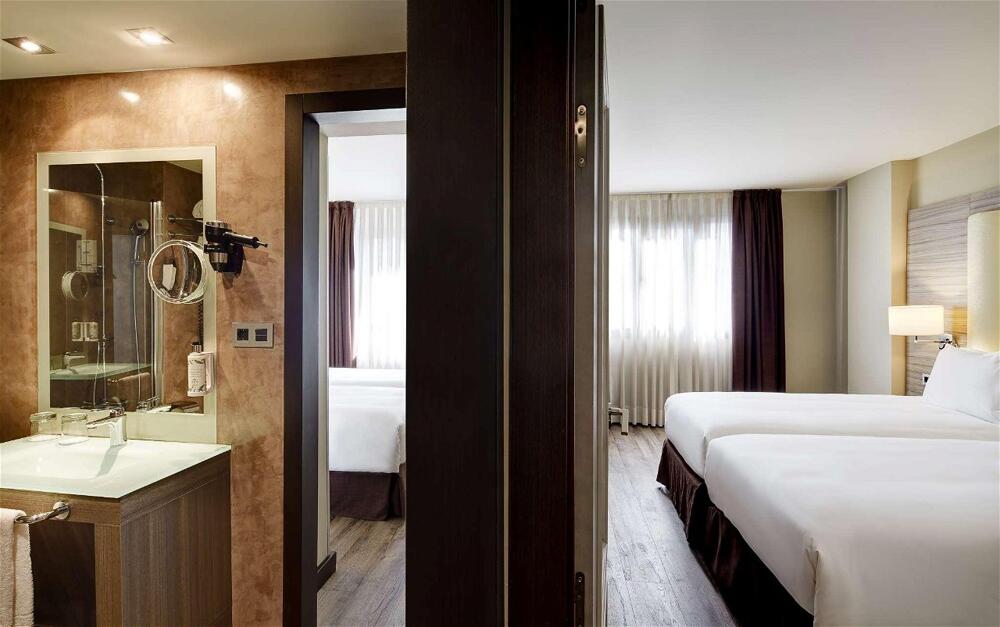 Foto de una habitación de Gran Hotel Luna de Granada