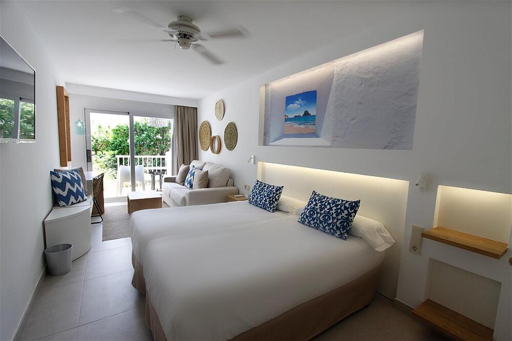 Foto general de Portinatx Beach Club Hotel