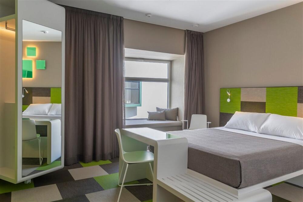Foto de una habitación de Hotel Macià Sevilla Kubb