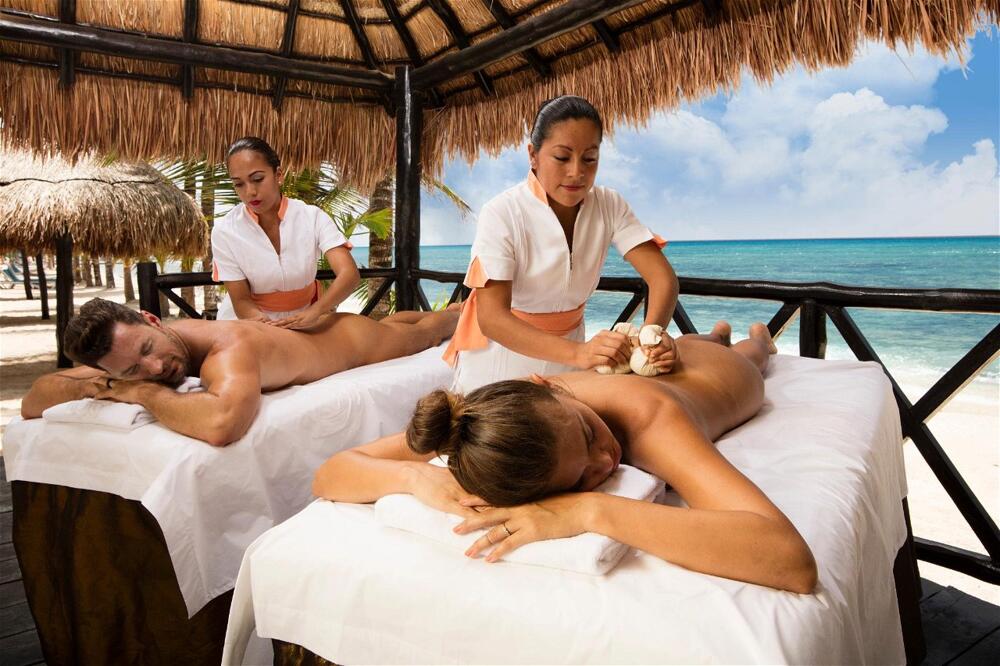 Foto general de Complejo Hidden Beach Resort Au Naturel Adults Only - All Inclusive