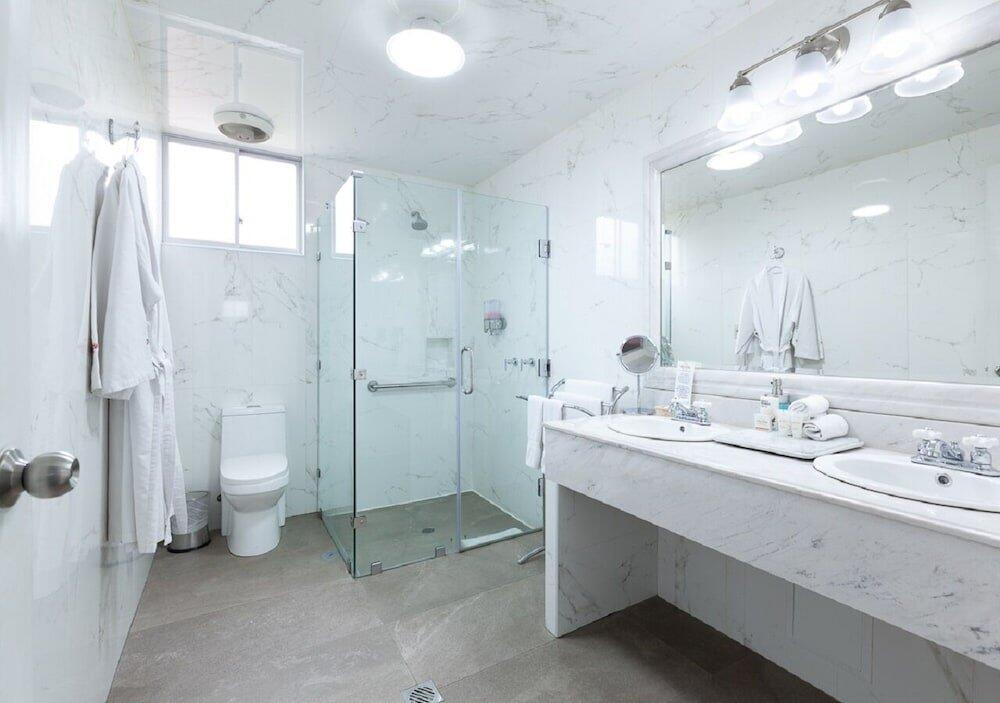 Foto del baño de Hotel Terra Andina Colonial Mansion