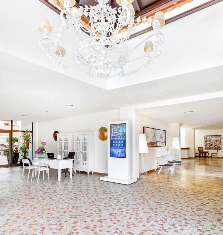 Foto de las zonas nobles de Hotel Occidental Jandía Royal Level - Adults Only