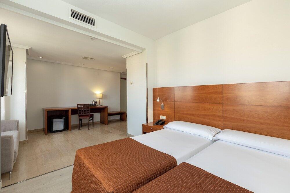 Foto de una habitación de Hotel Porcel Torre Garden
