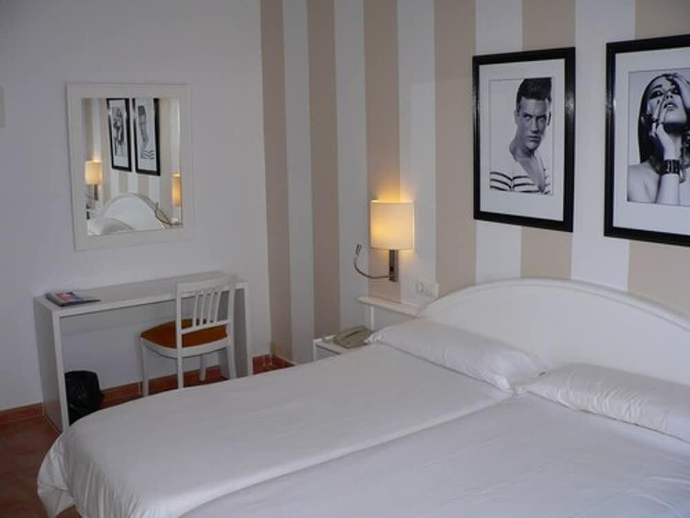 Foto de una habitación de Hotel Boutique Bon Repos - Adults Only