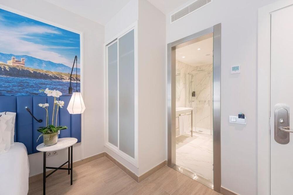 Foto de una habitación de Hotel Eurostars Mediterranea Plaza
