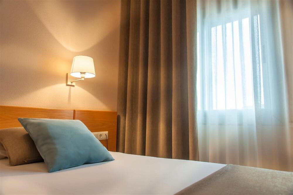 Foto de una habitación de Hotel Costabella