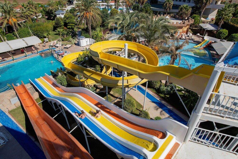 Foto de los servicios de Complejo Crystal Admiral Resort Suites &amp;amp; Spa - Ultimate All Inclusive