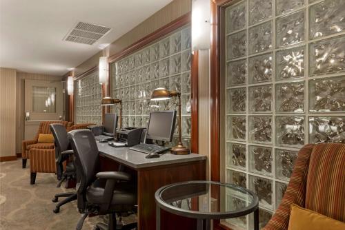 Foto de los servicios de Hotel Best Western Plus Baker Street Inn &amp;amp; Convention Centre