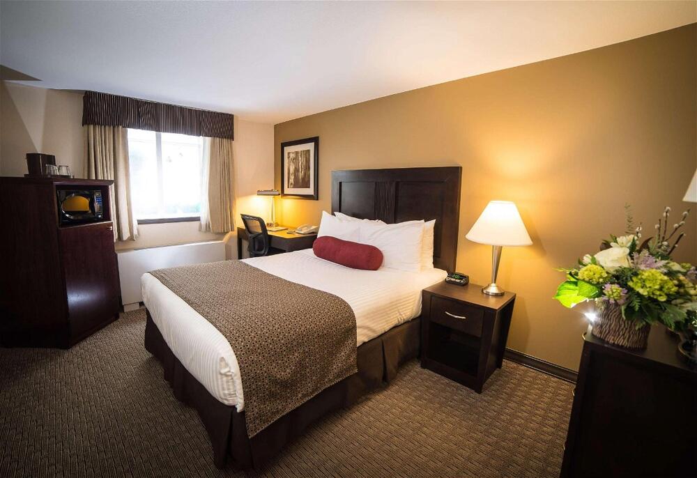 Foto de una habitación de Hotel Best Western Plus Baker Street Inn &amp;amp; Convention Centre