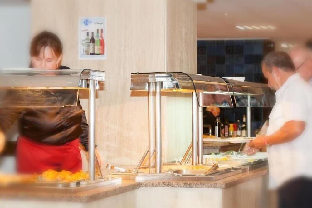 Foto de restauración de Hotel Ninays