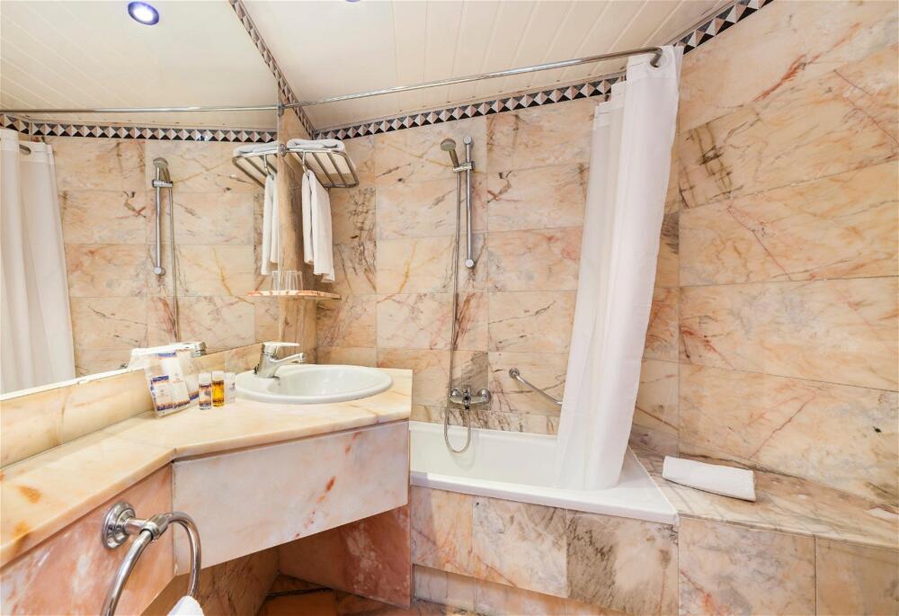 Foto del baño de Hotel Globales Palmanova Palace