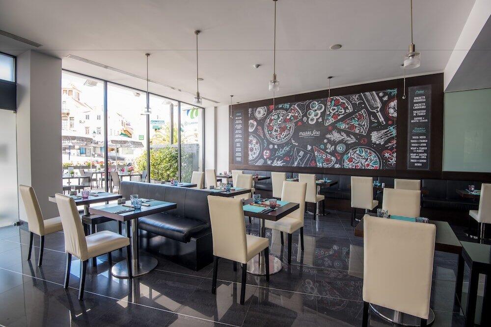 Foto de restauración de Hotel Vila Gale Estoril - Adults Friendly