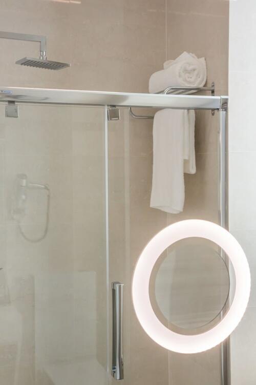 Foto del baño de MeraPrime Gold Design Hotel