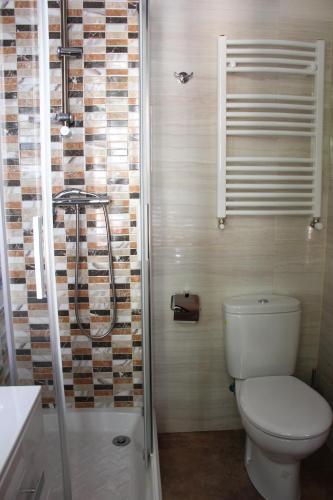 Foto del baño de Casa de Huéspedes Galaica