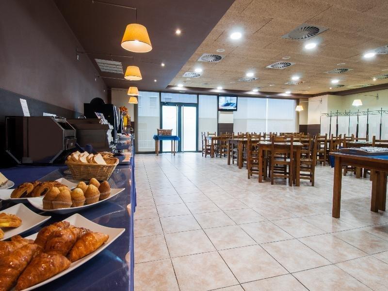 Foto general de Hotel ibis Styles Pamplona Noain