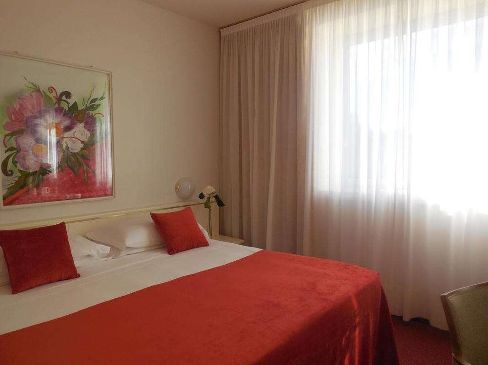 Foto de una habitación de Starhotels Cristallo Palace