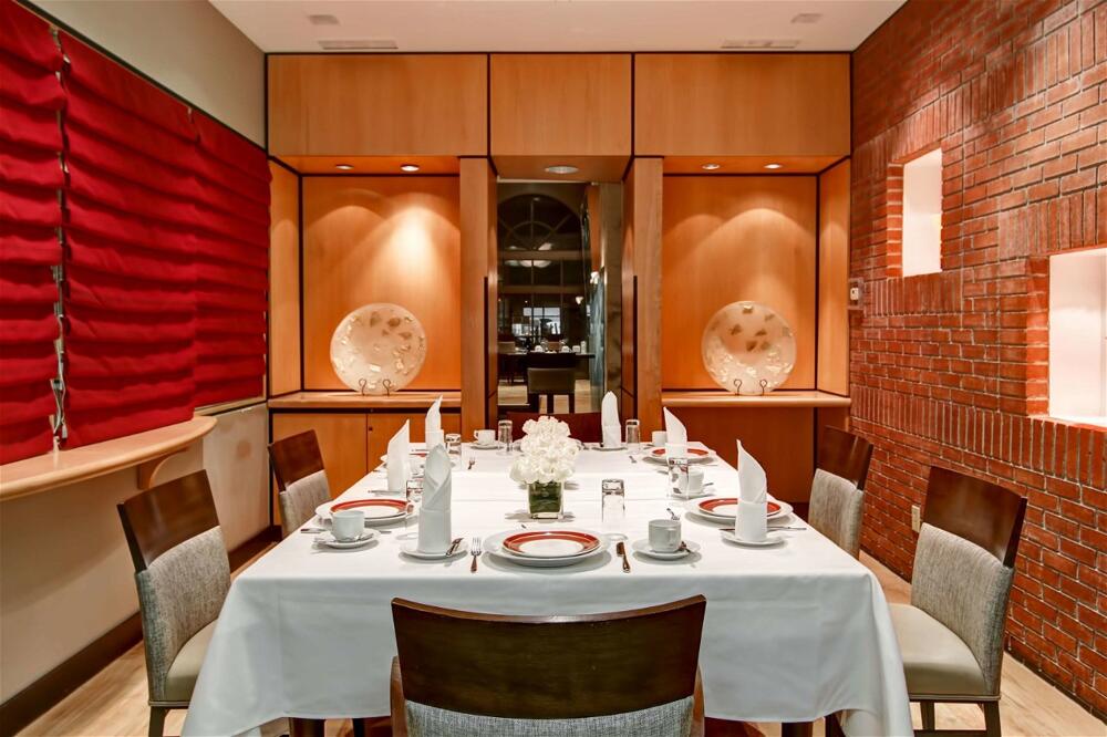 Foto de restauración de Hotel DoubleTree by Hilton Toronto Downtown