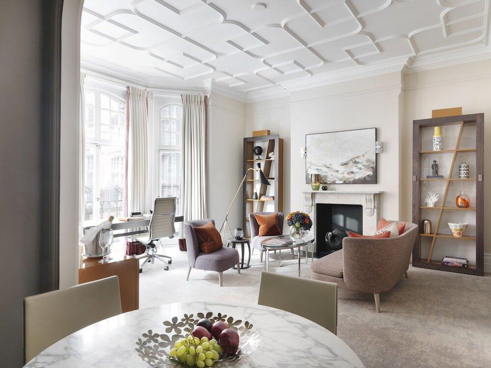 Foto de una habitación de The Athenaeum Hotel &amp;amp; Residences