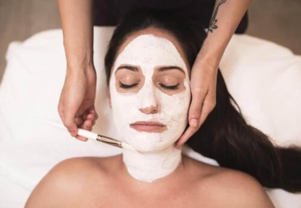 Foto de los servicios de Hotel Pompaelo Urban Spa