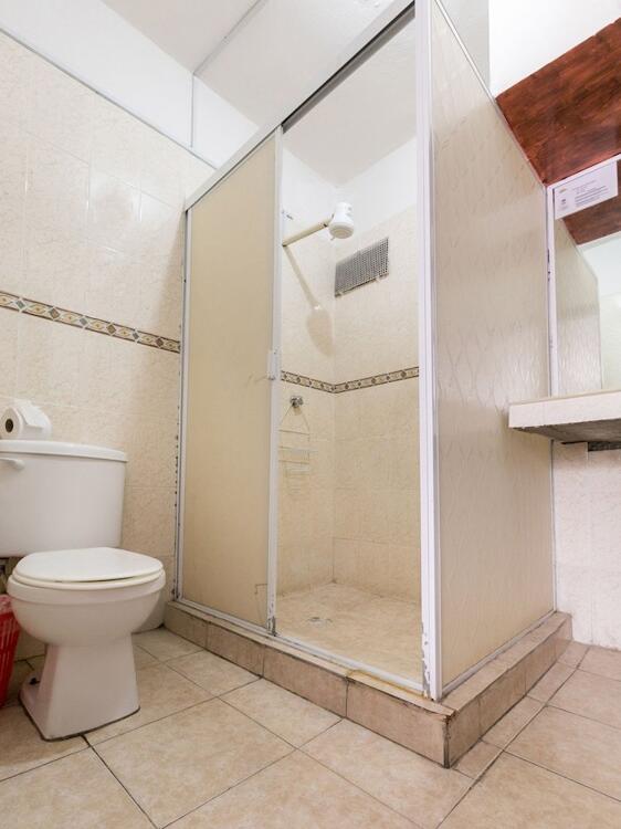 Foto del baño de Hotel Capital O Zona Dorada Inn, Mazatlán