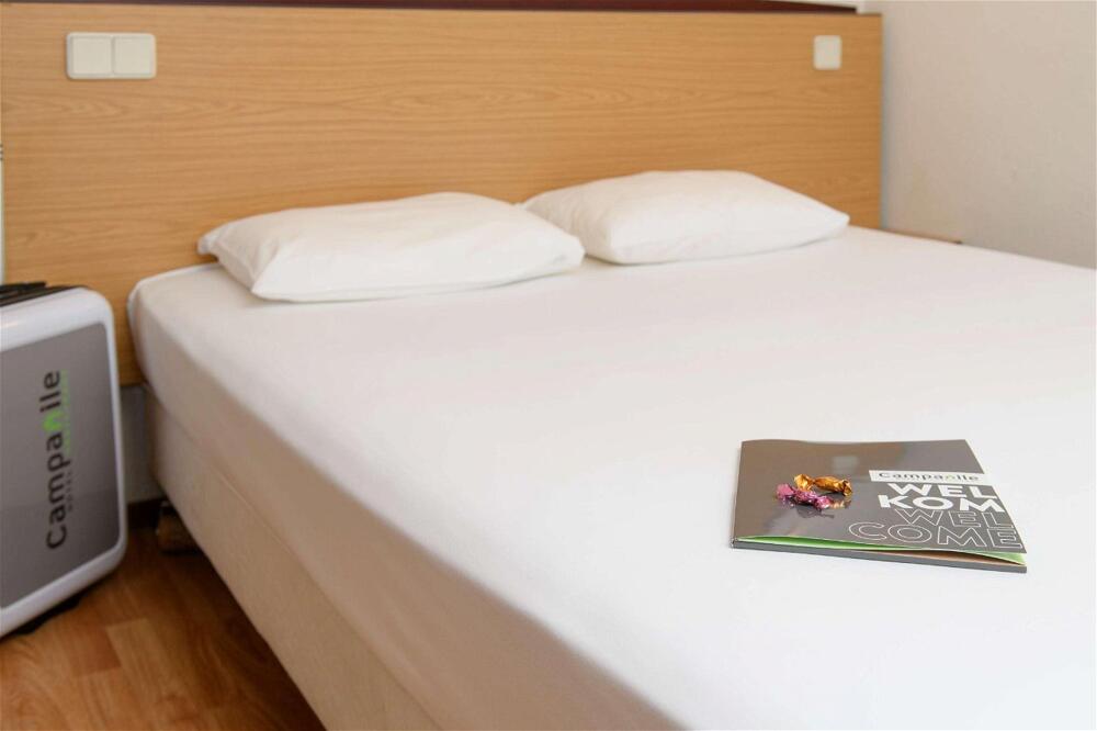 Foto de una habitación de Campanile Hotel &amp;amp; Restaurant Rotterdam Oost