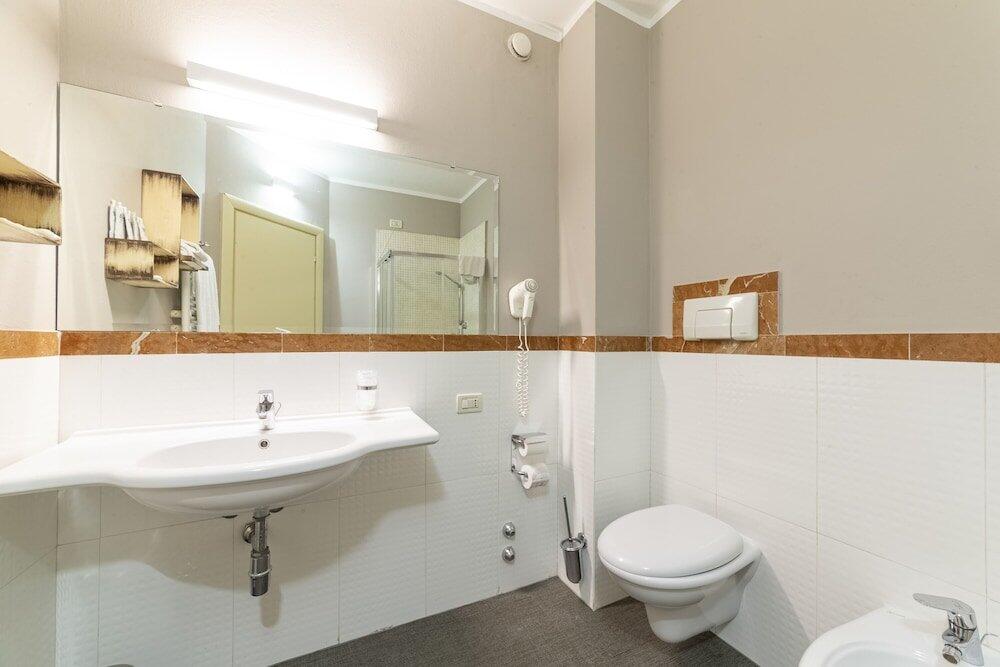 Foto del baño de Hotel Repubblica Marinara