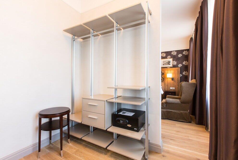 Foto de una habitación de Metropole Hotel by Semarah