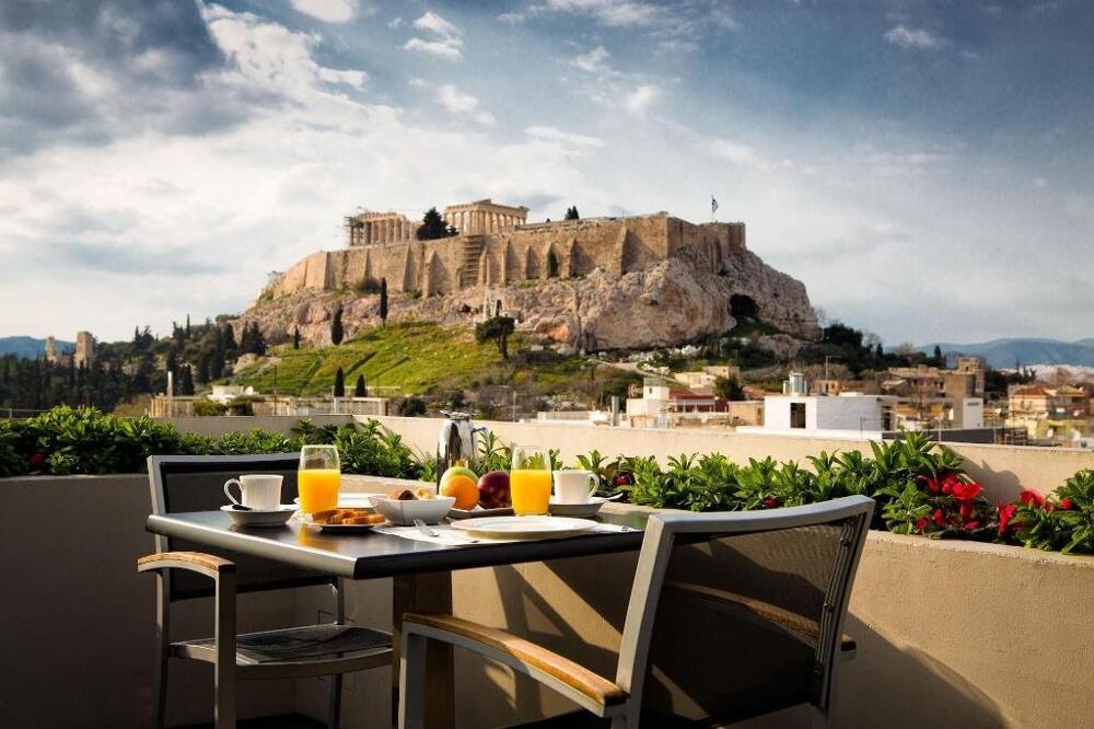 Foto de restauración de The Athens Gate Hotel