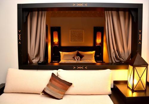 Foto de una habitación de Borjs Hotel Suites &amp;amp; Spa