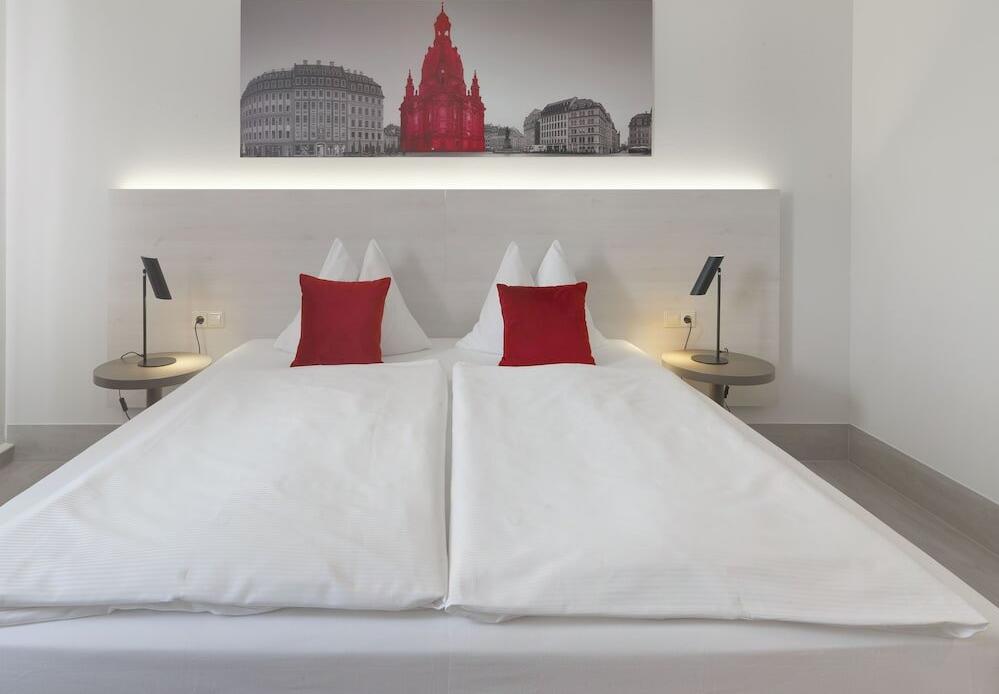 Foto de una habitación de Hotel Ramada by Wyndham Dresden