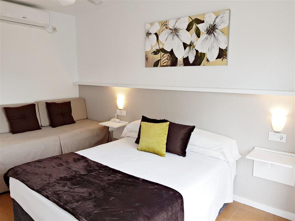 Foto de una habitación de Hotel Campomar Playa