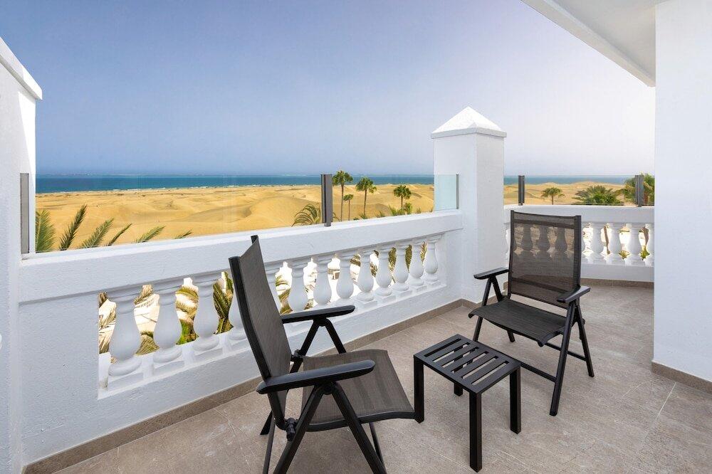 Foto de una habitación de Hotel Riu Palace Maspalomas - Adults Only